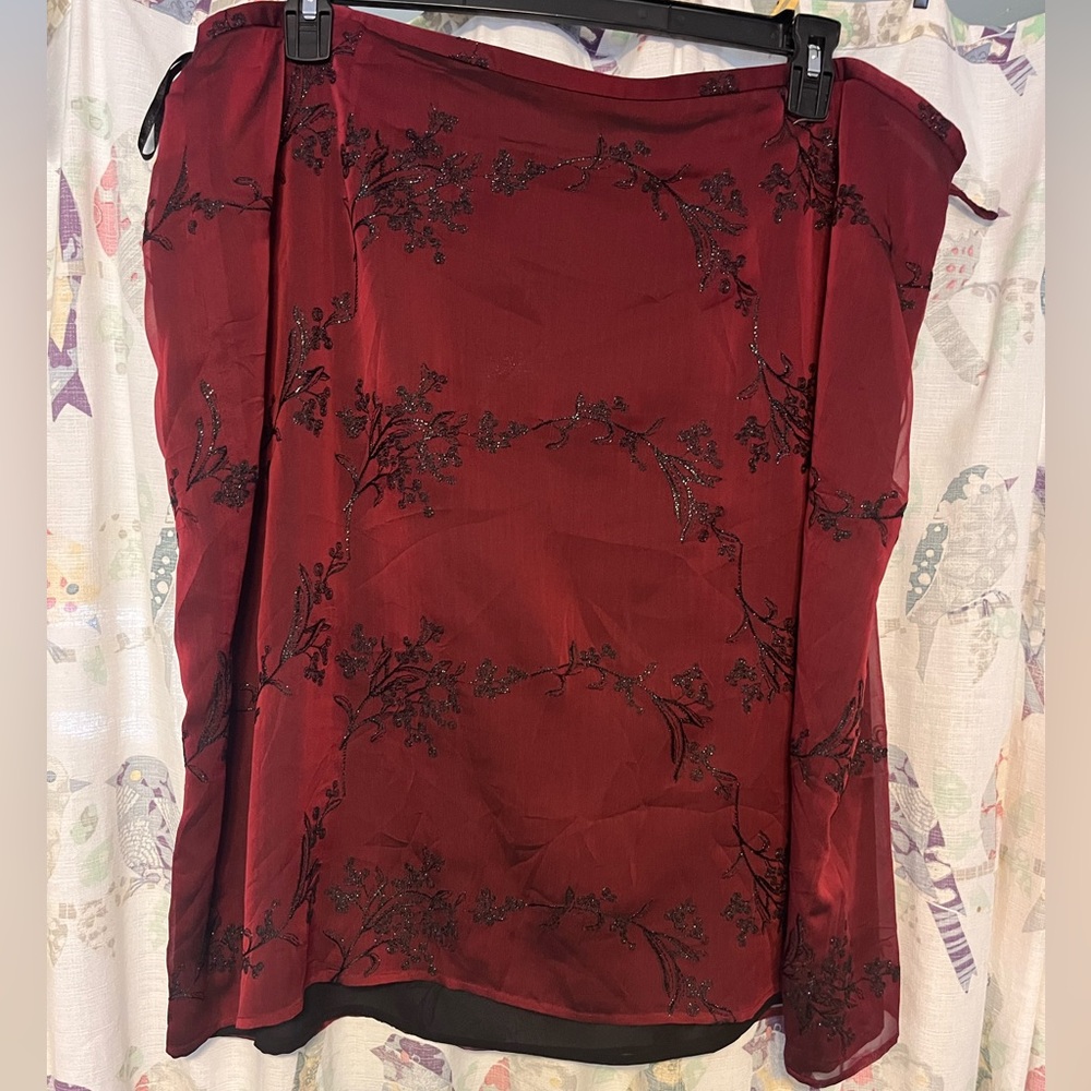 Liz Claiborne Burgundy Floral Midi Skirt